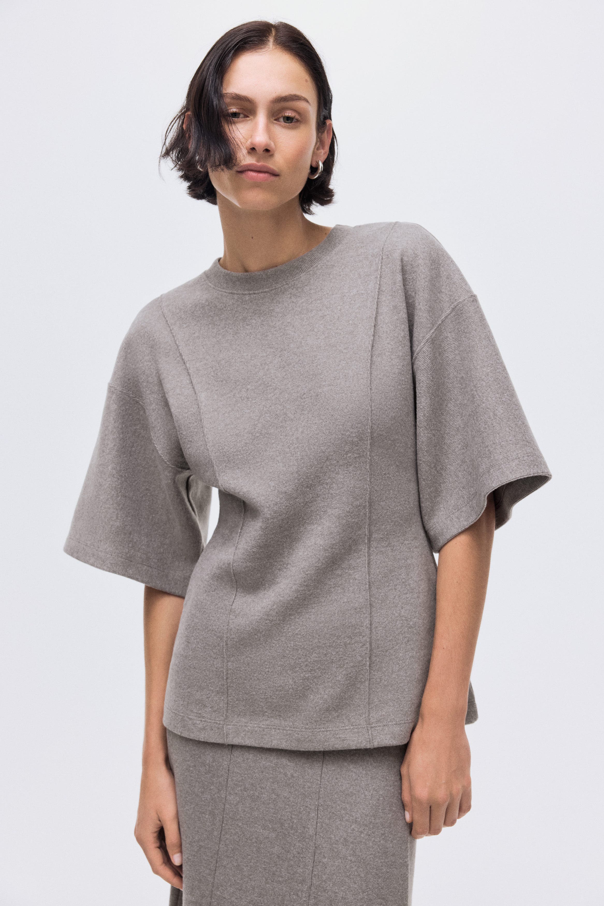Loose-fit Fine-knit Top - image 2