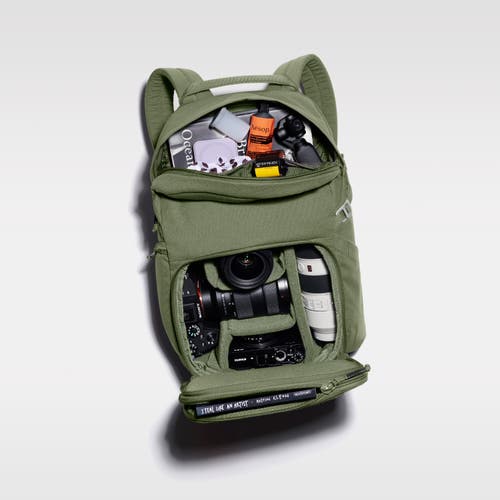 Brevitē Brevite The Jumper Photo Backpack In Green