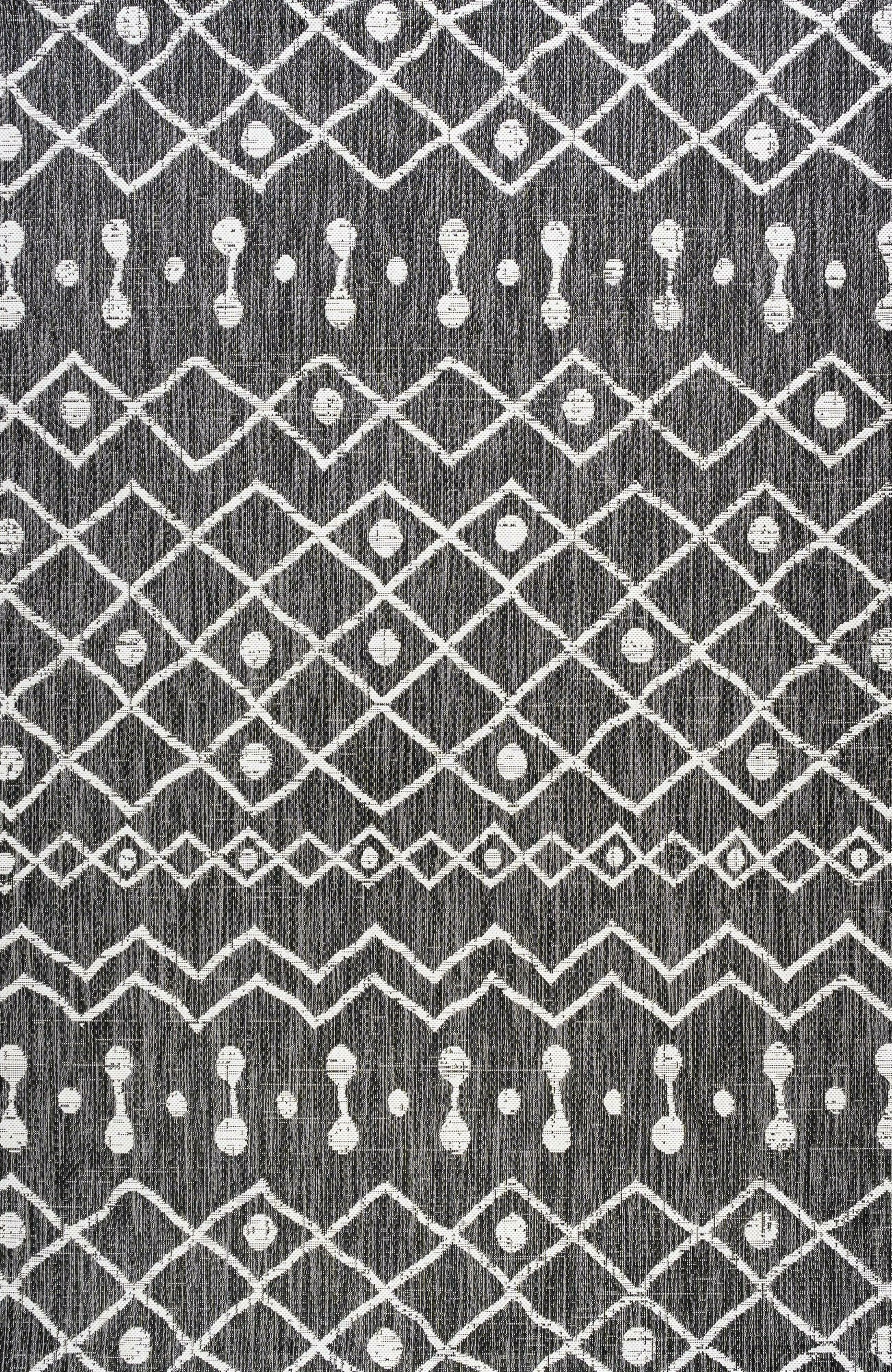 Black/Ivory