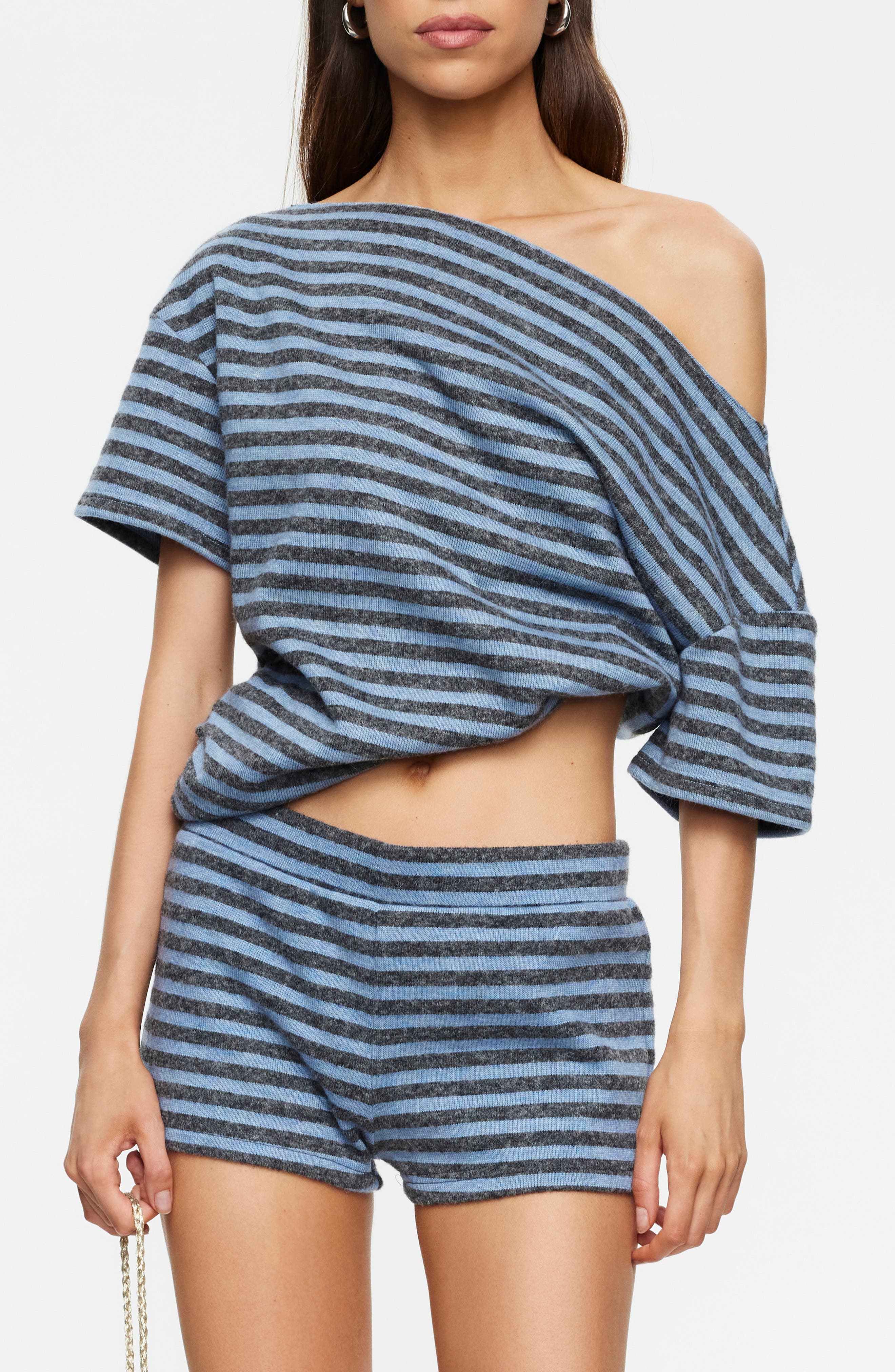 selected GREY BLUE STRIPE