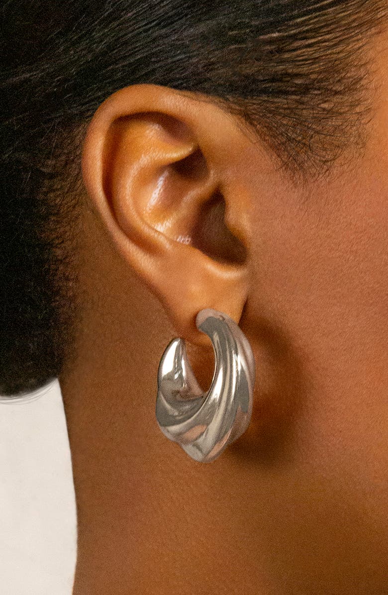 MARLYN SCHIFF Twisted Dome Hoop Earrings, Alternate, color, 