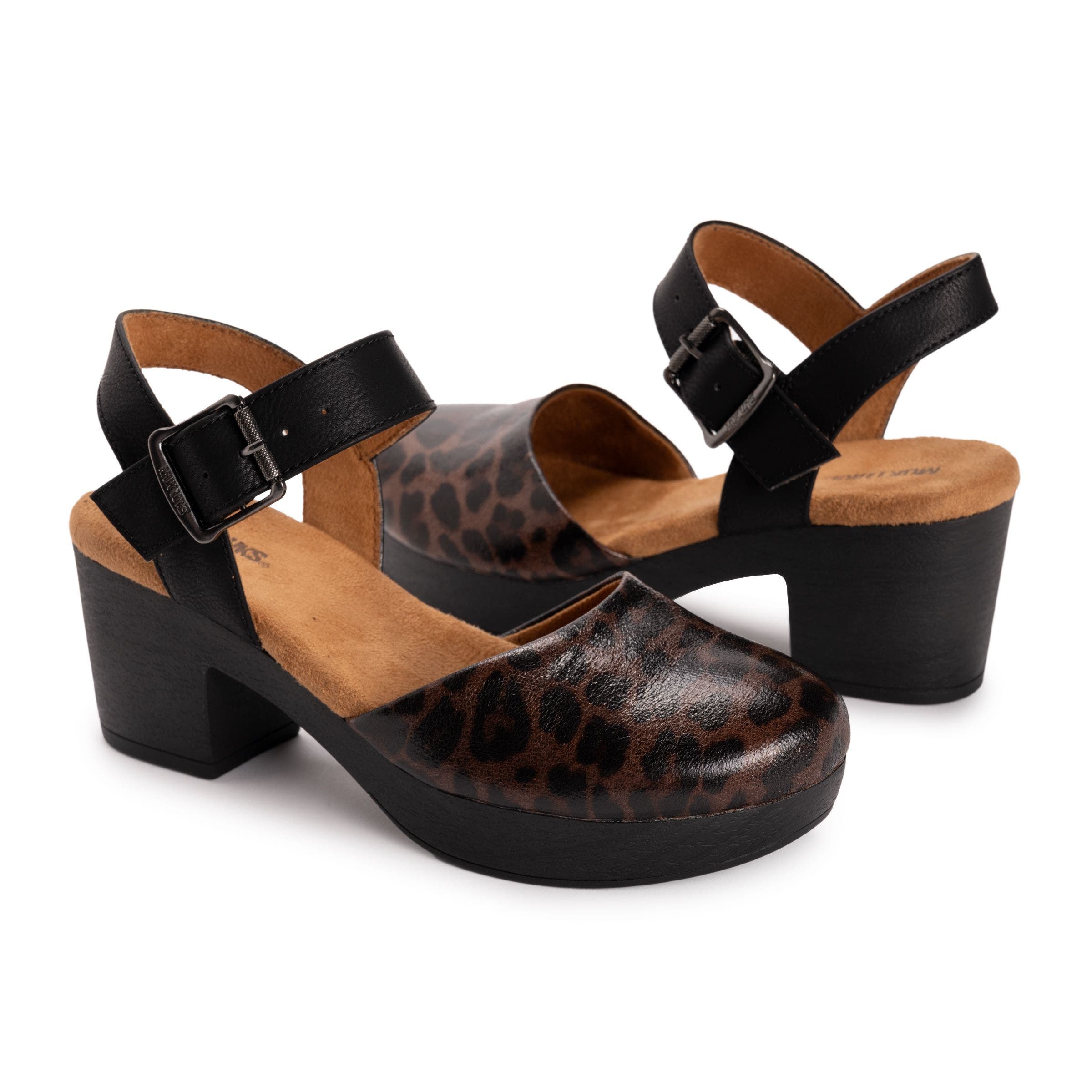 MUK LUKS Merritt Quarter Strap Clog, Alternate, color, Leopard/ Black