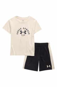 Under Armour Twist Bar Down Short Sleeve T-Shirt & Shorts Set