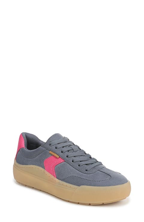 Time Off Win Low Top Sneaker (Women)