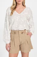 GUESS Pelari Floral Appliqué Top
