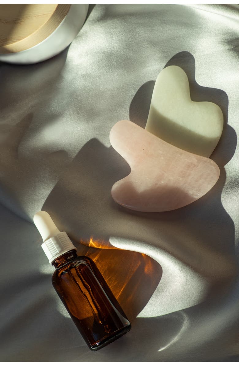 seree Guasha stone, Alternate, color, Green