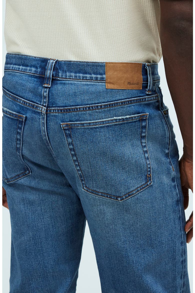 Relaxed Taper Stretch Selvedge Jeans, Alternate, color, BARRINGTON WASH
