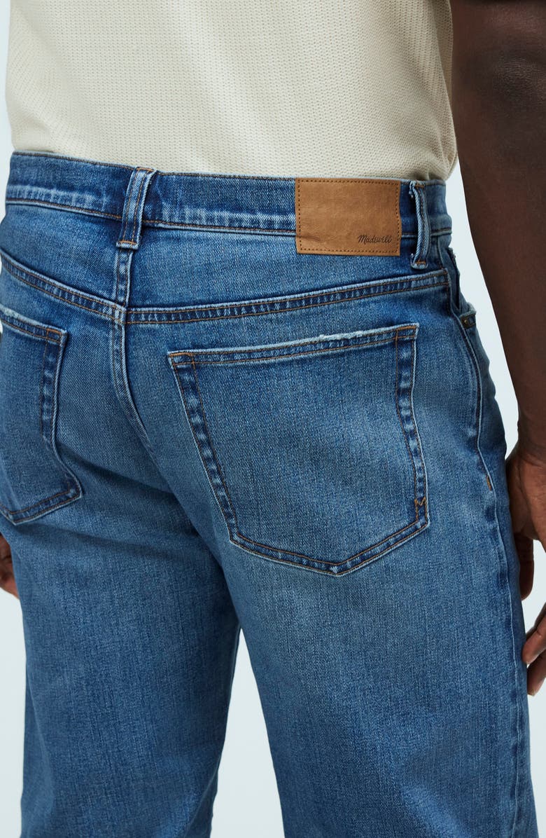 Madewell Relaxed Taper Stretch Selvedge Jeans, Alternate, color, Barrington Wash