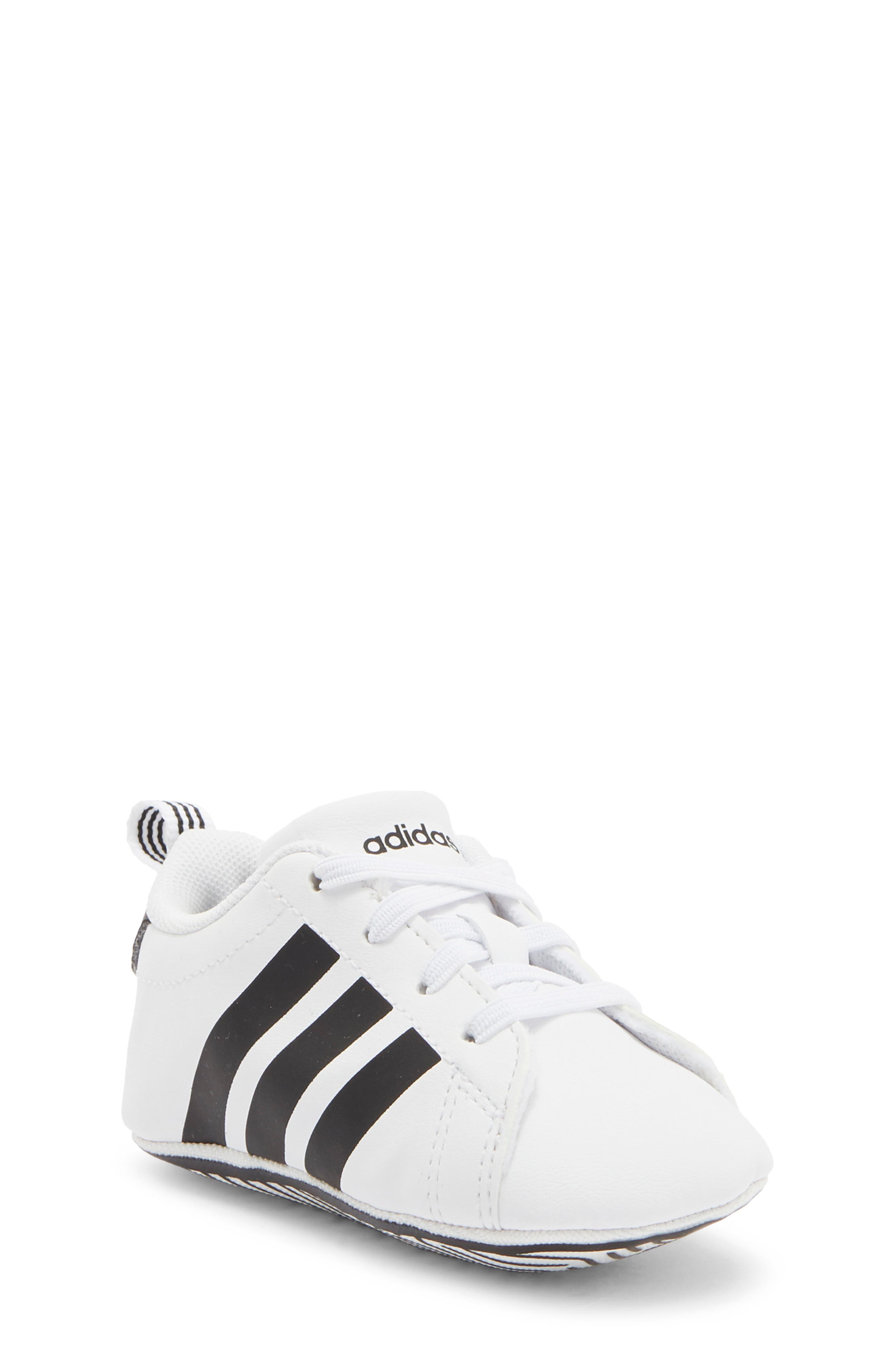 Grand Court Crib Sneaker
