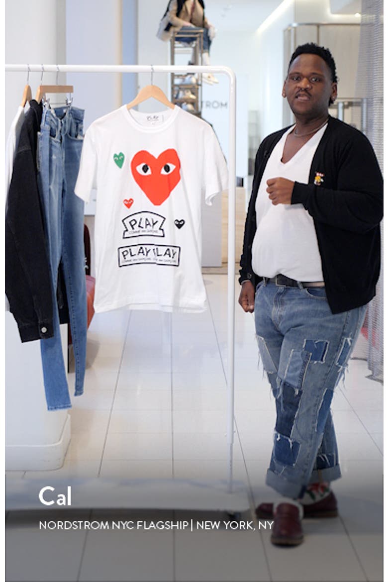 Comme de Garçons PLAY Heart Face Graphic Tee video