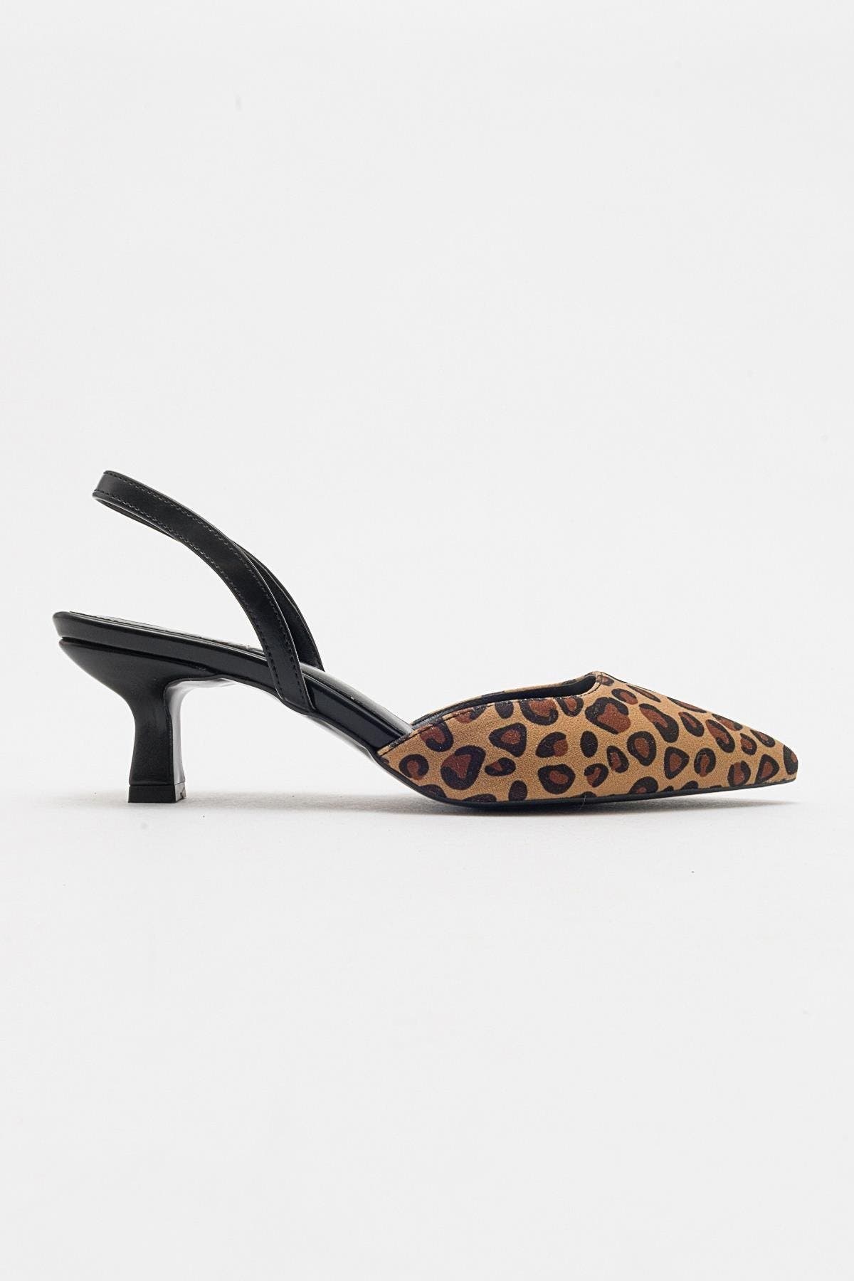 Prologue Shoes Over Pointed Toe Pump, Alternate, color, Leopard Pattern