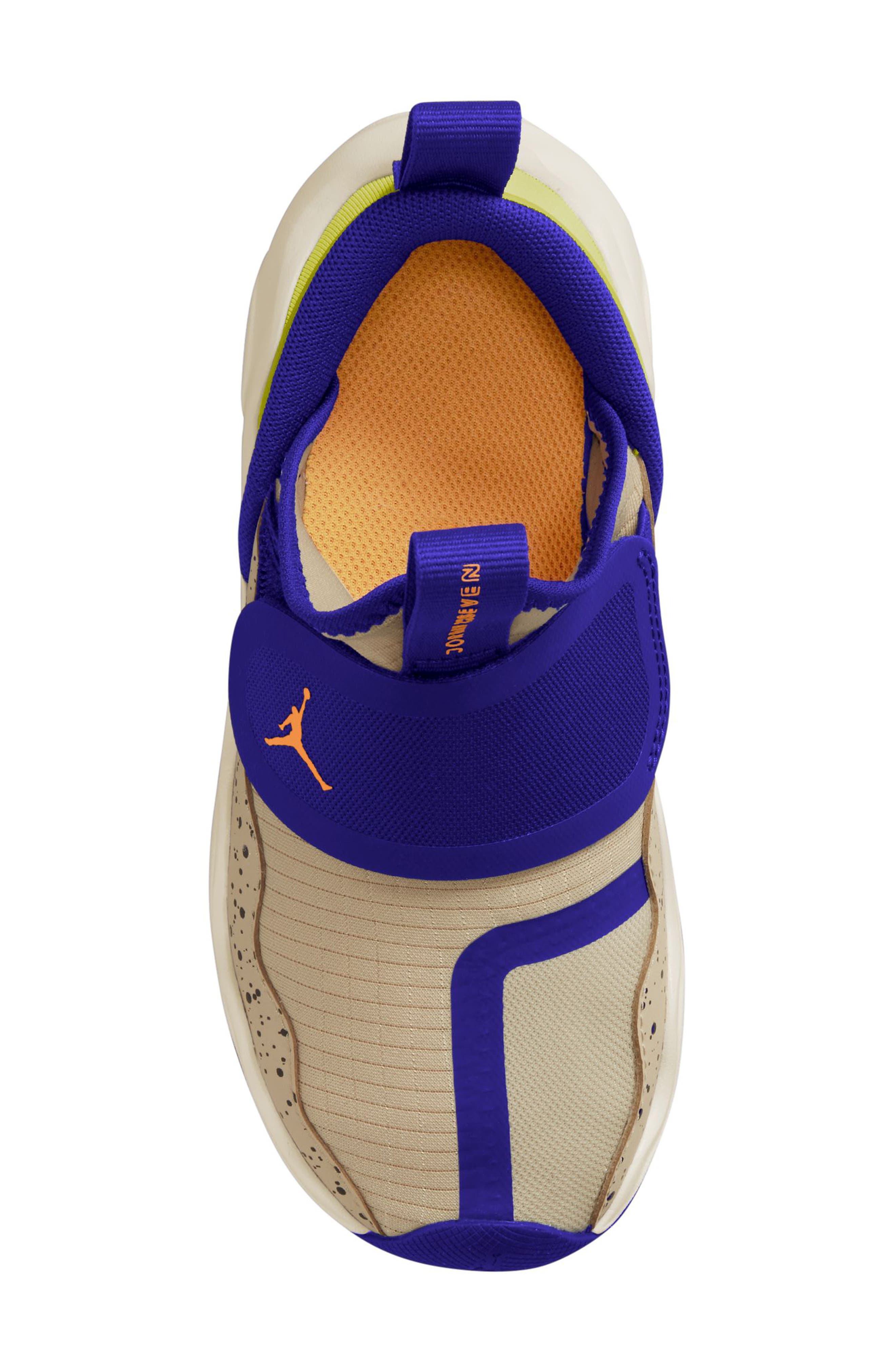 Nike Jordan 23/7 Sneaker, Alternate, color, 