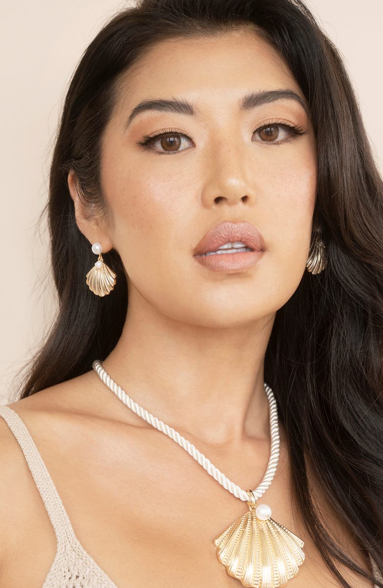 Ettika Scallop Shell & Freshwater Pearl Drop Earrings, Alternate, color, Gold