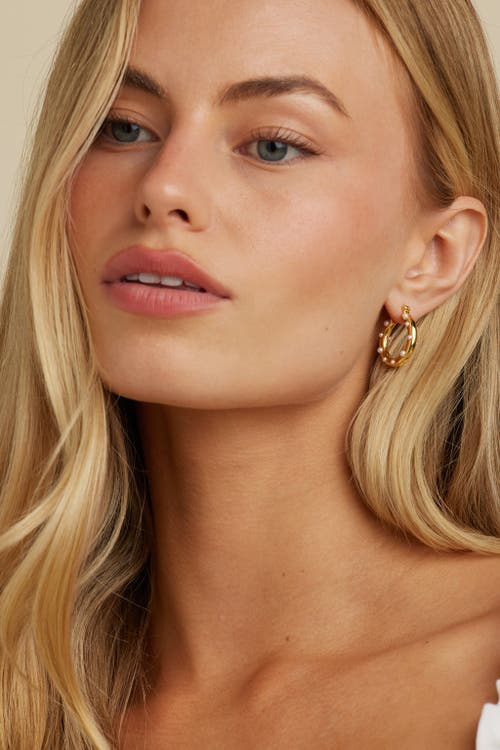Untamed Petals Paris Pearl Hoops In Gold