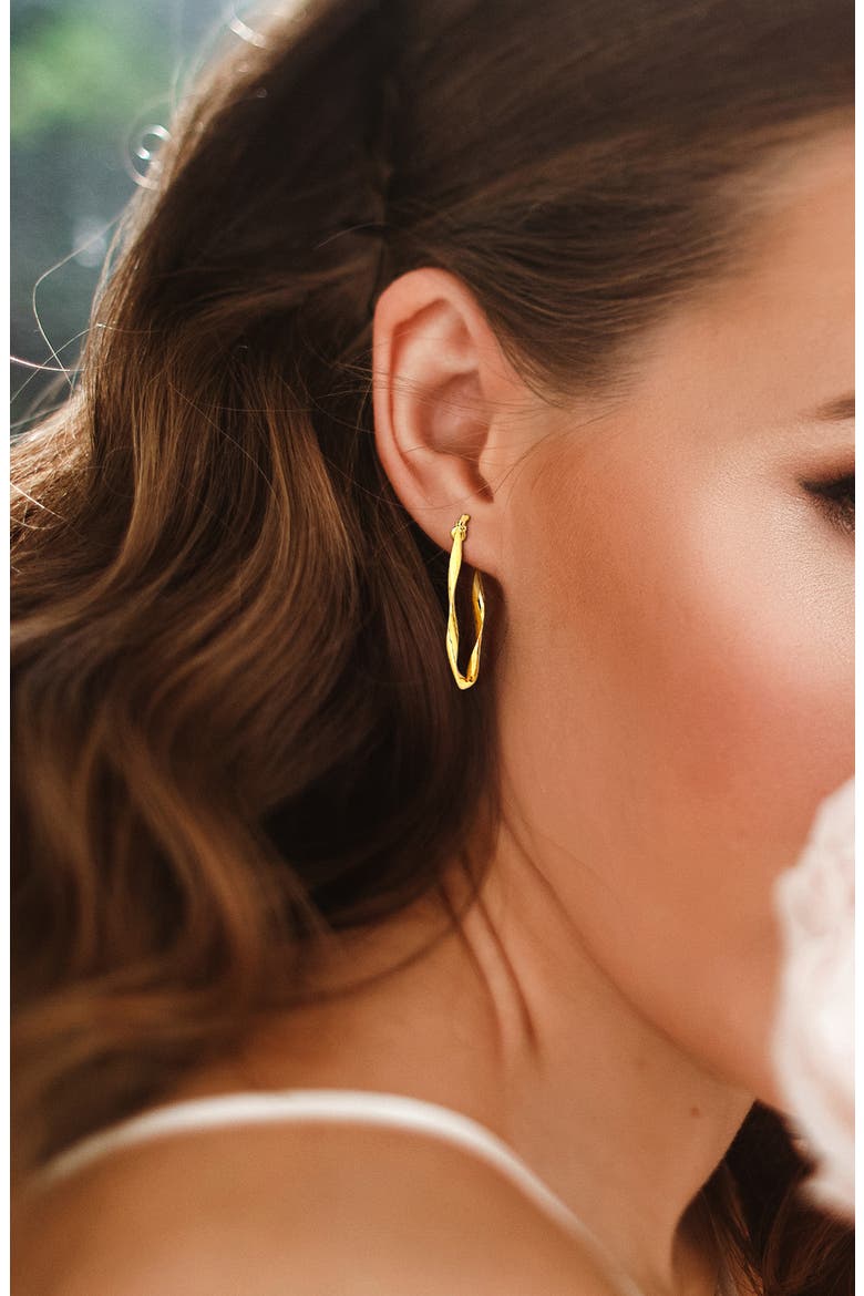 19mm Twisted Hoop Earrings, Alternate, color, GOLD