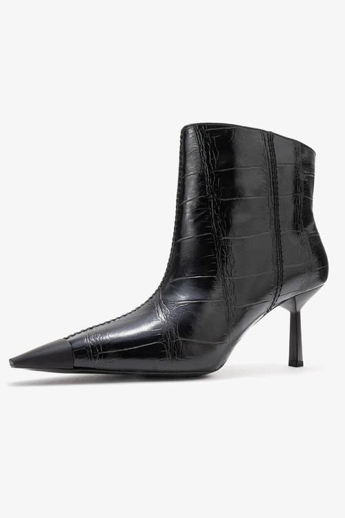 Prologue Shoes Rassel Pointed Toe Boot In Black