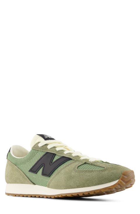 Gender Neutral 471 Sneaker