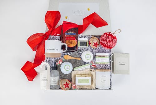 Lizush Sending A Big Hug Mother's Day Gift, Luxury Spa Gift Set, Mom Special