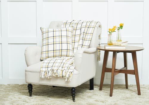 C & F Home C&f Home Honey Bee Plaid Throw In Multi
