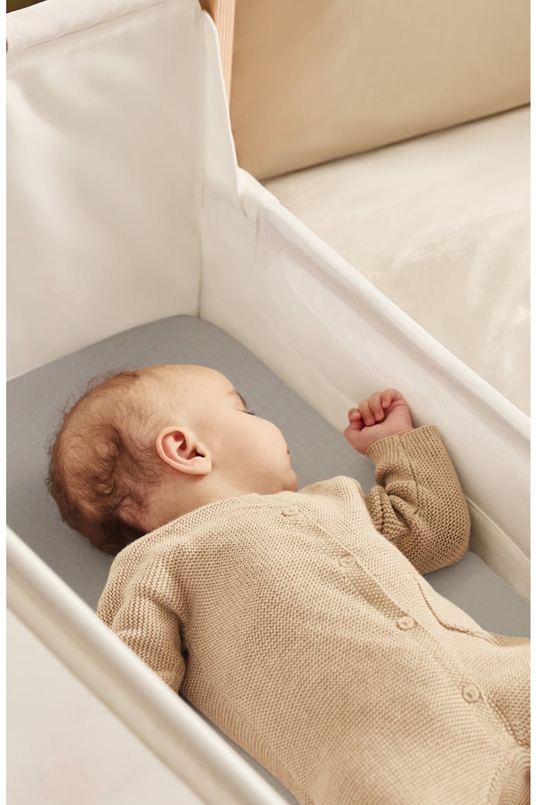 Pack of 2 Assorted Crib Sheets, Alternate, color, WHITE/ STAR