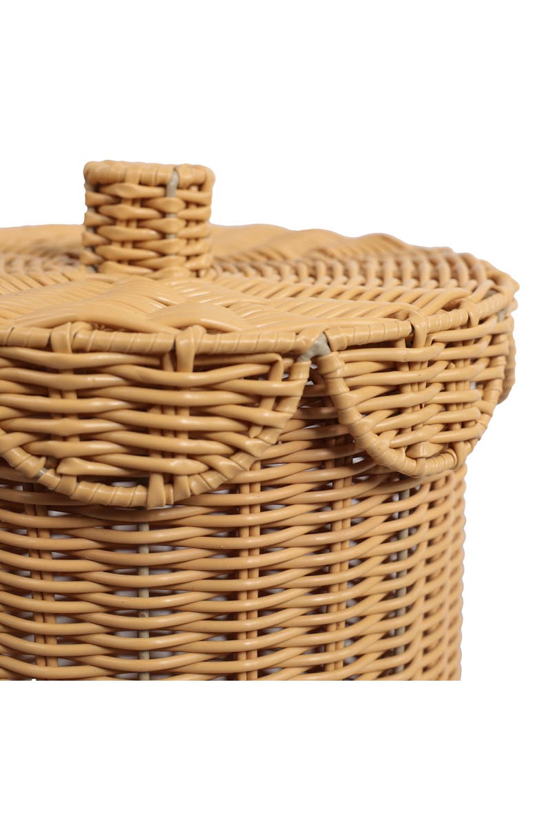 HAPPIMESS Resin 2.9-Gallon Cylinder Wicker Watebasket with Scalloped Lid, Alternate, color, Natural