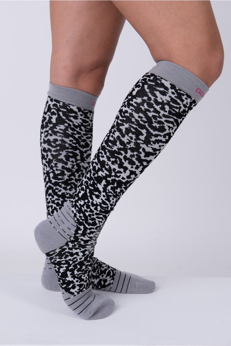 Penfold Black & White Ski Sock, Alternate, color, Black & White