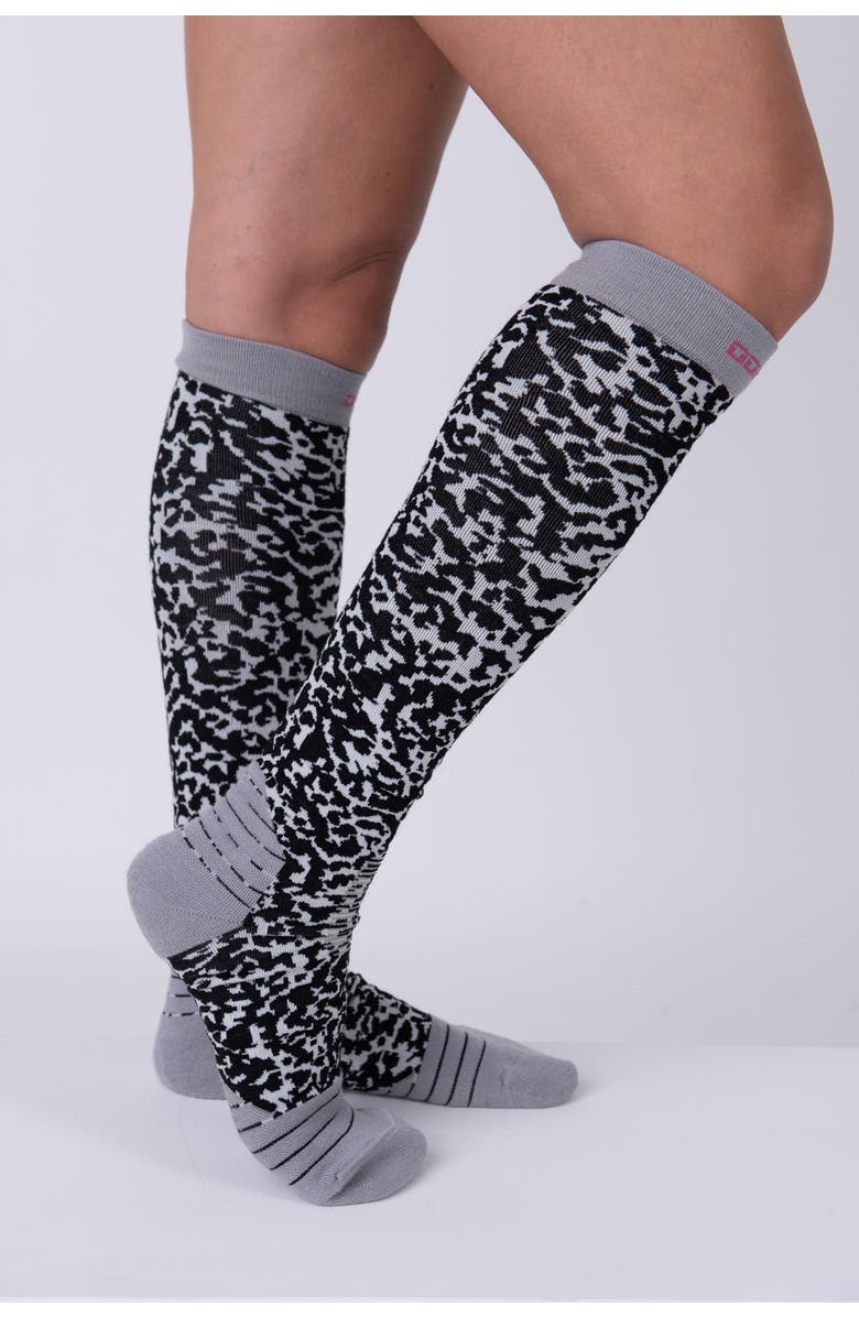 OOSC Penfold Black & White Ski Sock, Alternate, color, Black & White