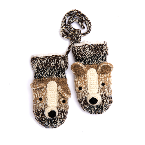 Nirvana Designs Crochet Chiwawa Mittens In White Combo