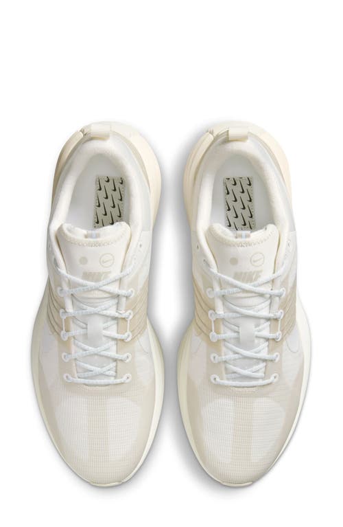 Nike Lunar Roam Sneaker