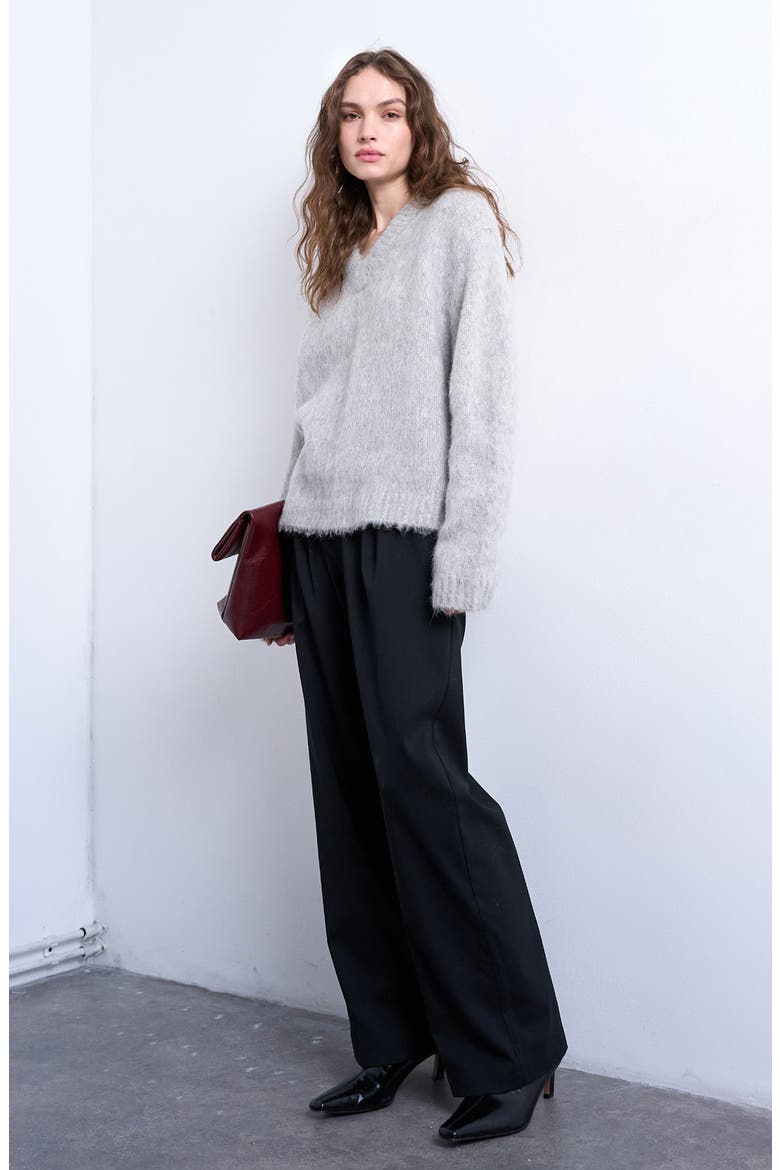 Fluffy V-Neck Wool & Alpaca Blend Sweater, Alternate, color, LIGHT GREY