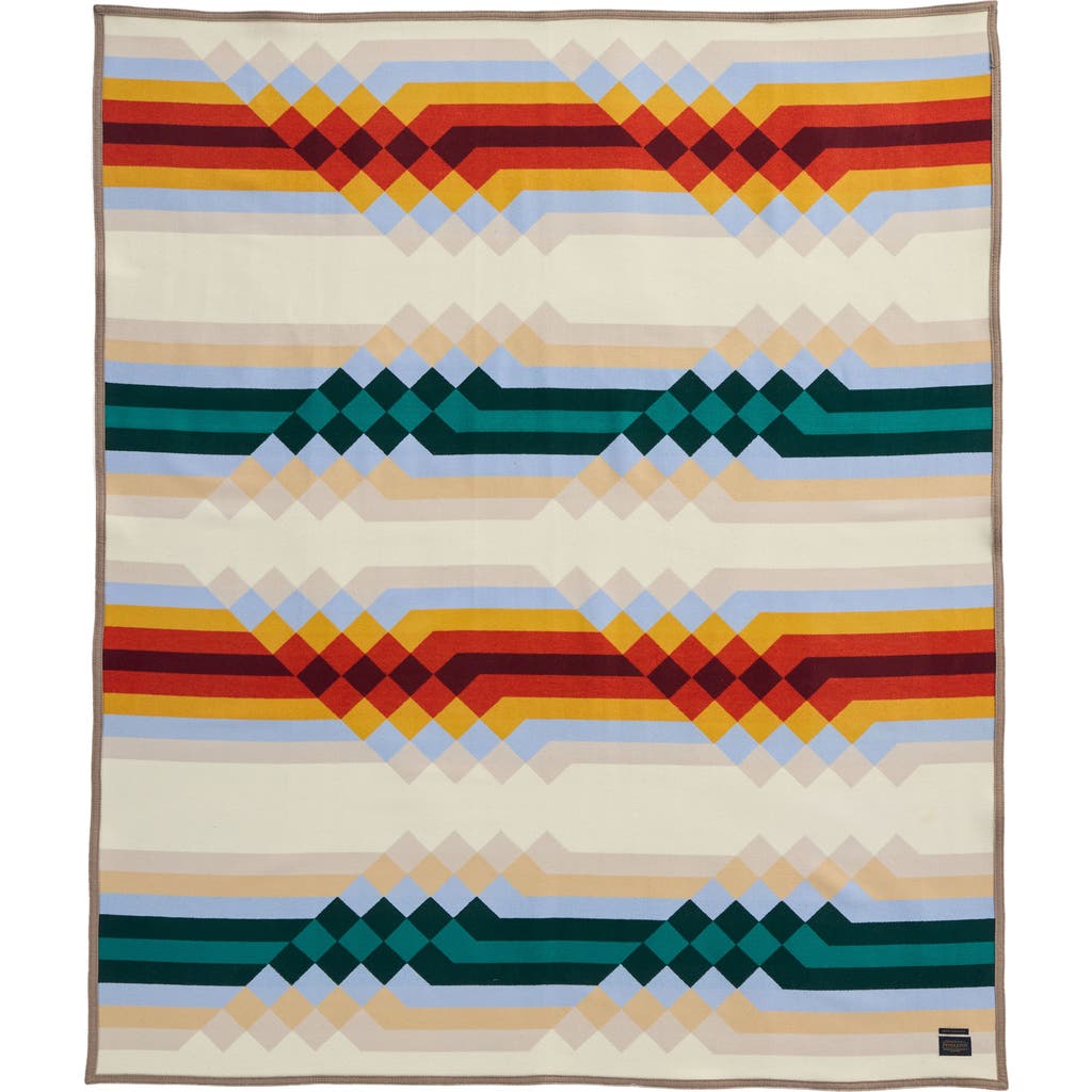 Pendleton Middle Waters Jacquard Blanket