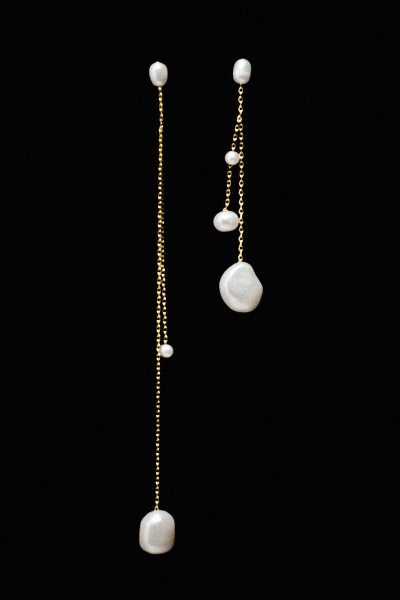 Mismatched Chain Freshwater Pearl Earrings, Alternate, color, PEARL / GOLD
