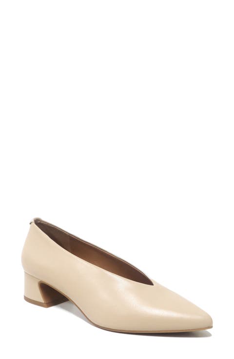 Galleria Pointed Toe Pump