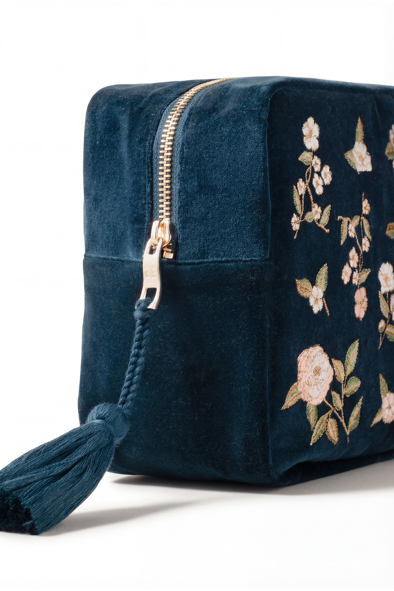 Wild Rose Velvet Wash Bag, Alternate, color, Ink Blue