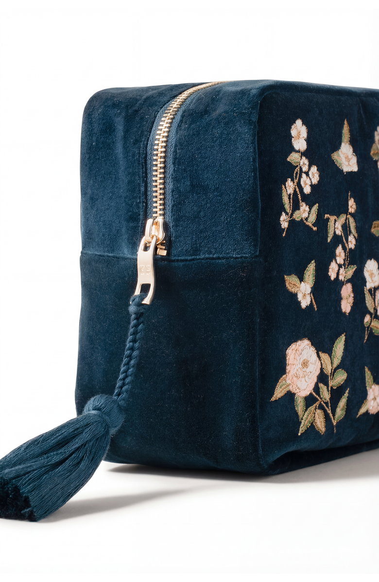 Elizabeth Scarlett Wild Rose Velvet Wash Bag, Alternate, color, Ink Blue