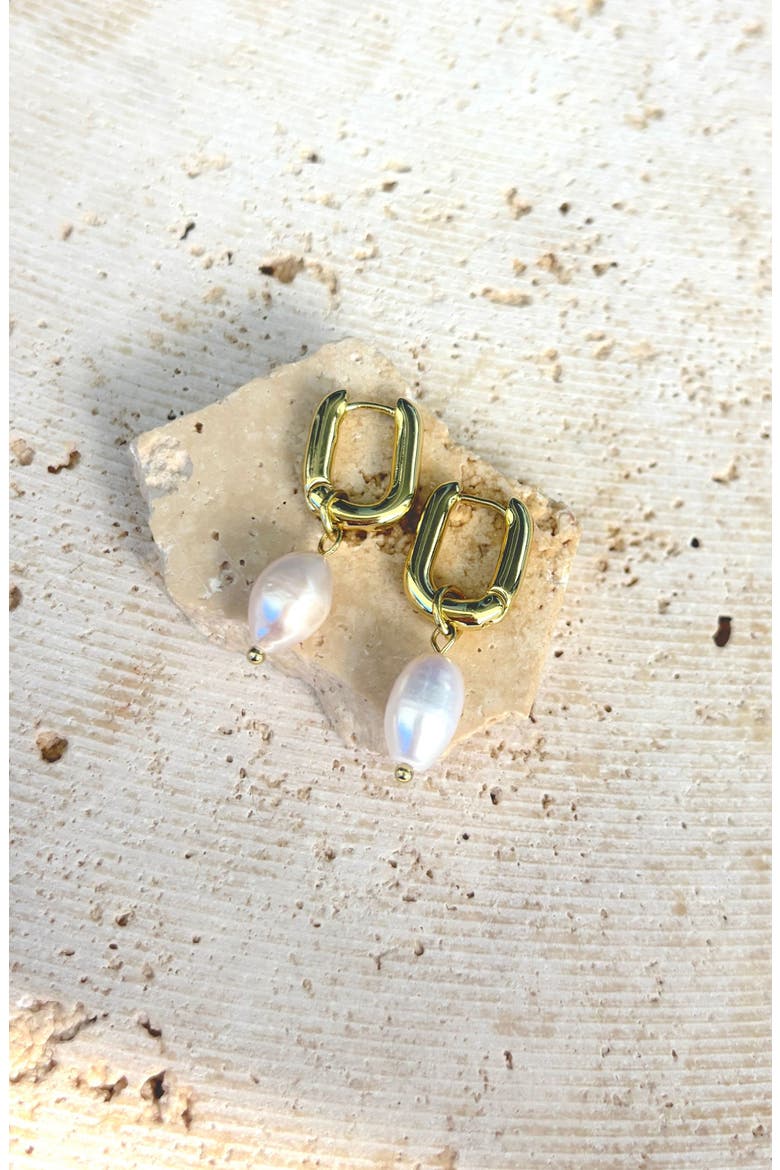 14K Gold Plated Detachable Freshwater Pearl Drop Hoop Earrings, Alternate, color, GOLD/ WHITE