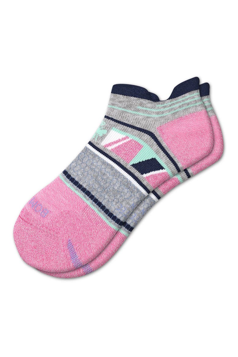 Abstract Leaf Stripe Running Ankle Socks, Alternate, color, NEONPINK / ARCTIC