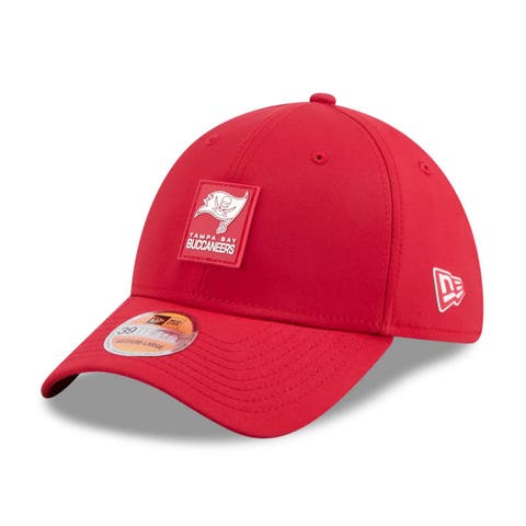 Men's New Era Red Tampa Bay Buccaneers 2025 Sideline 39THIRTY Flex Hat