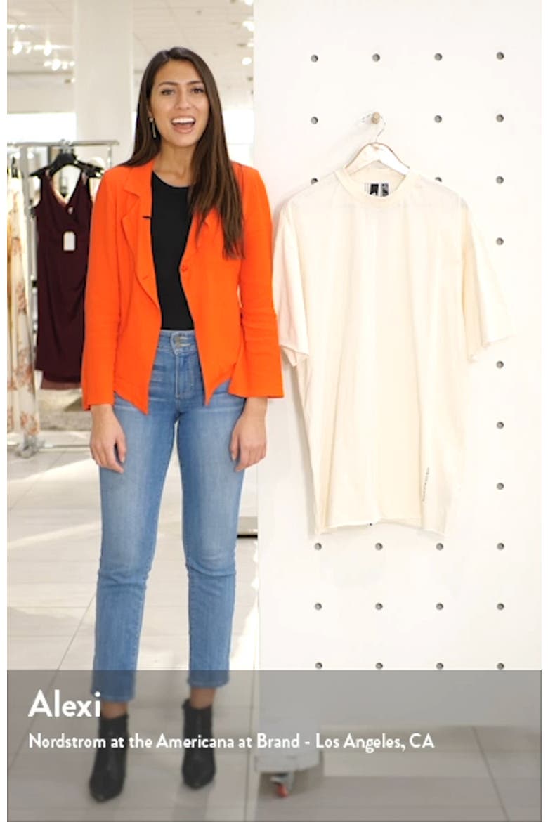 Must Haves T-Shirt Dress video