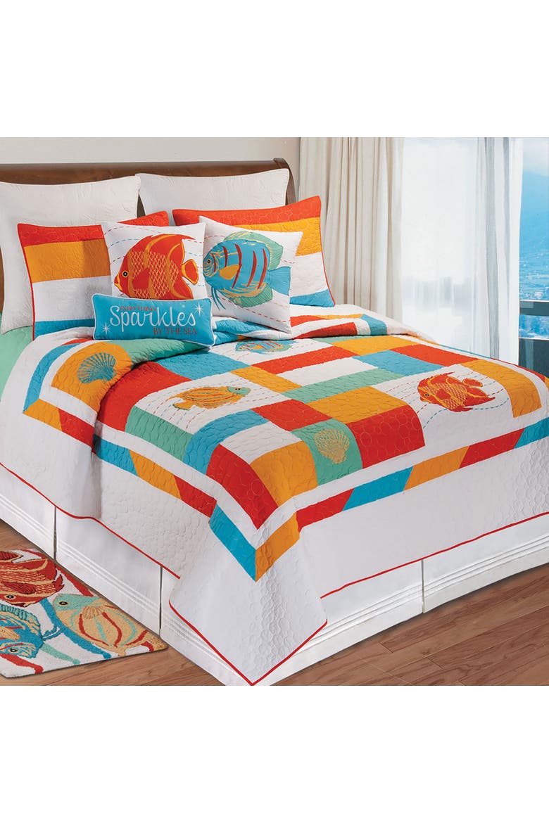 South Seas Quilt, Main, color, Red