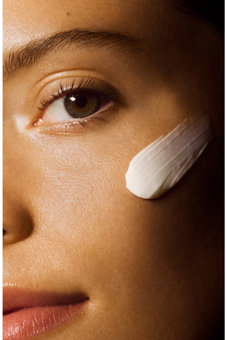 CHANEL SUBLIMAGE LE BAUME ULTIMATE BALM: REJUVENATES AND COMFORTS