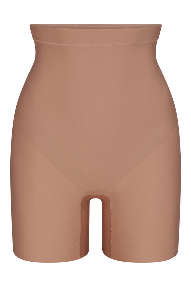 Body Core Sculpt Mid Rise Shorts, Alternate, color, SIENNA