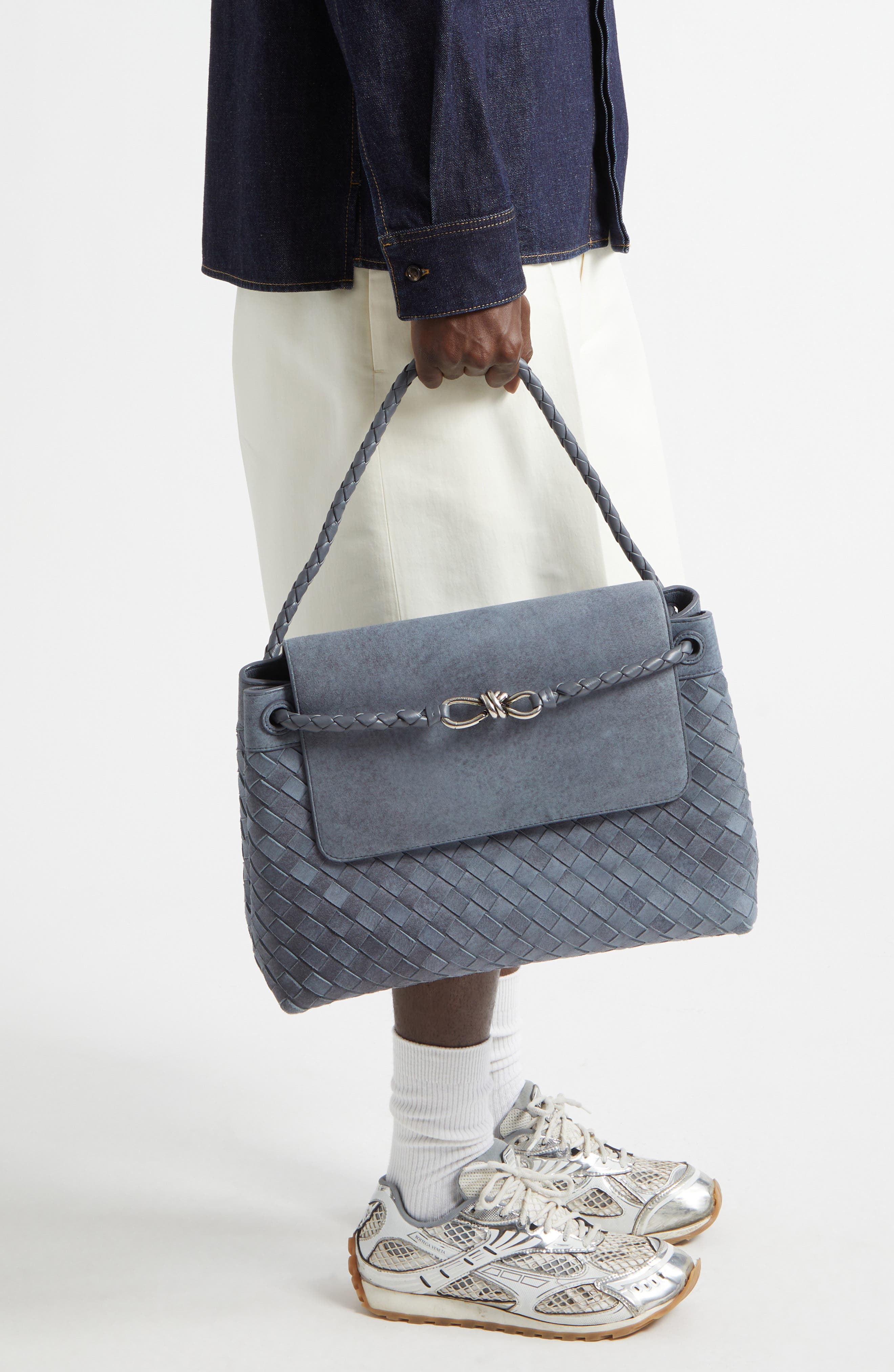 Bottega Veneta Andiamo Intrecciato Suede Messenger Bag, Alternate, color, Cloudy Indigo