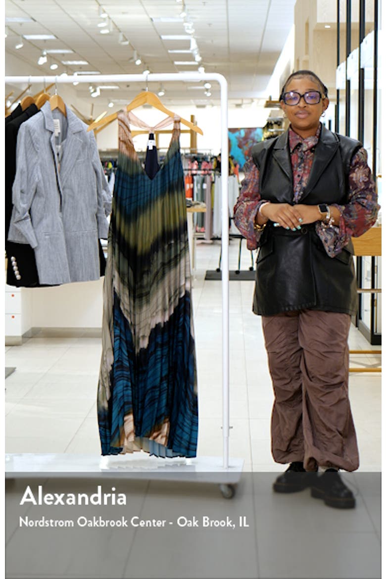 Sunburst Pleat Maxi Dress video