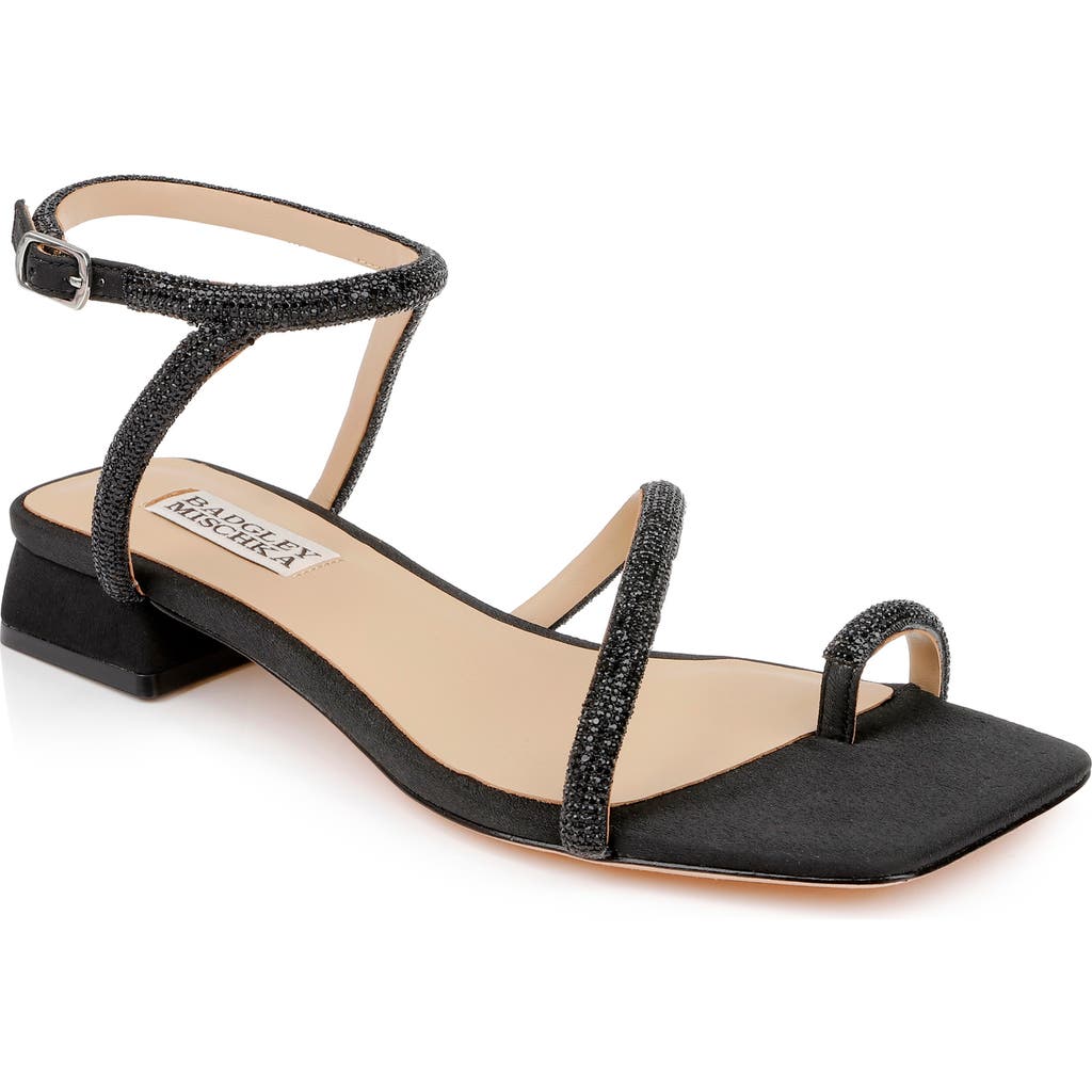 BADGLEY MISCHKA BADGLEY MISCHKA COLLECTION DAKOTAH ANKLE STRAP TOE LOOP SANDAL