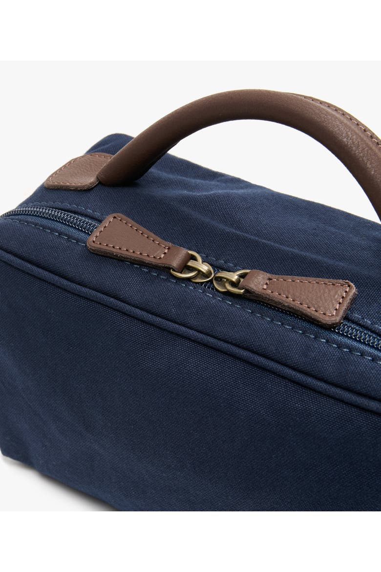 Safari Berkeley Beauty Case, Alternate, color, Dark Blue