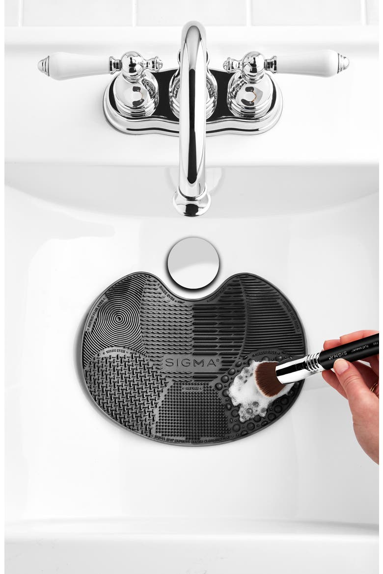 Beauty Sigma Spa® Express Brush Cleaning Mat, Alternate, color, BLACK