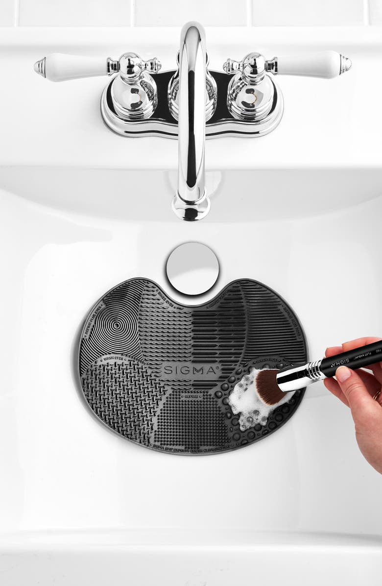 Sigma Beauty Beauty Sigma Spa<sup>®</sup> Express Brush Cleaning Mat, Alternate, color,