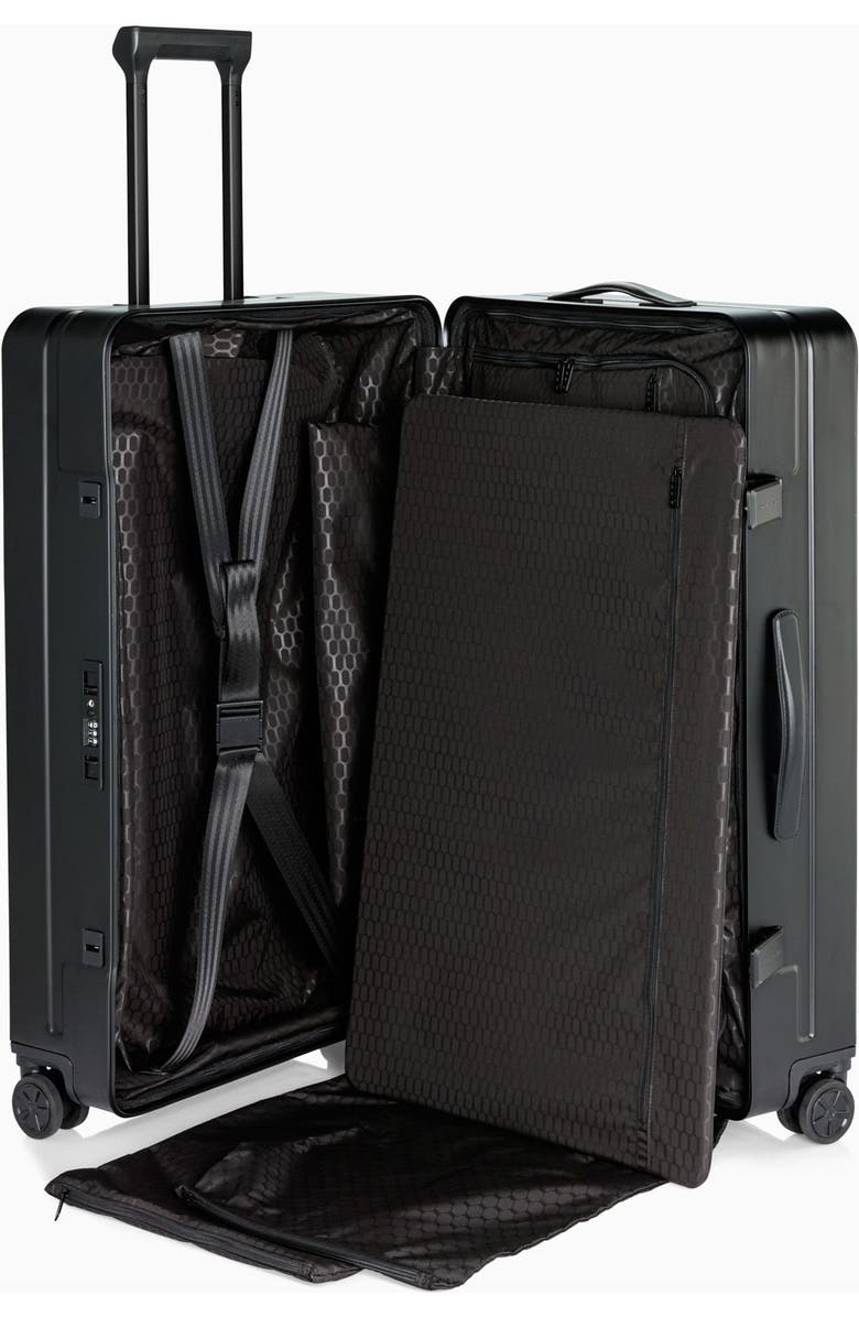Porsche Design Roadster 31" Aluminum Spinner, Alternate, color, Black