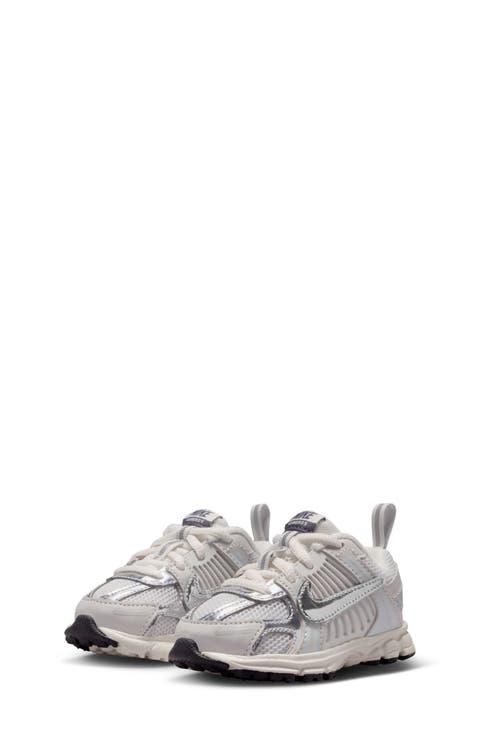 Kids' Vomero 5 Running Shoe